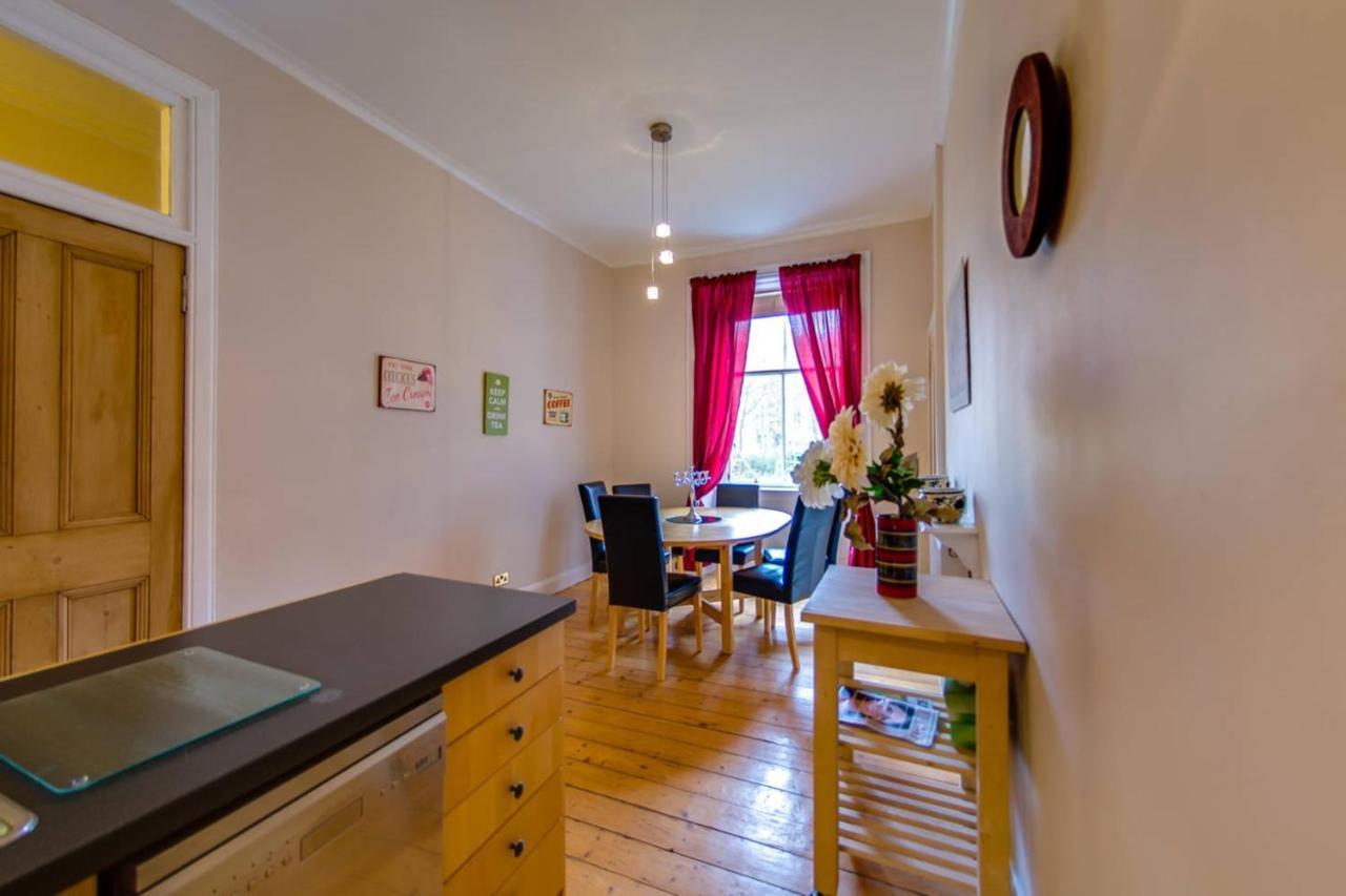 Joivy Spacious Apartment Next To The Meadows Единбург Екстериор снимка